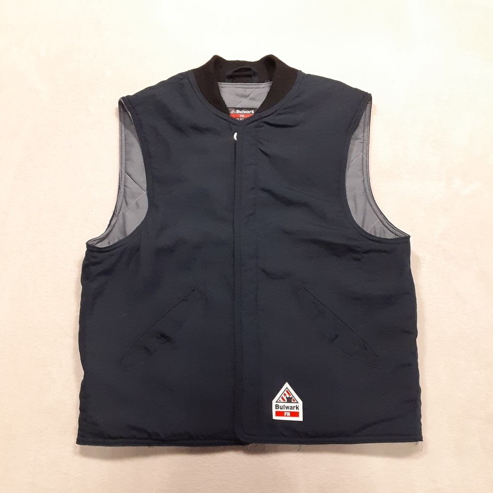 Bulwark Nomex FR Quilted Work Vest Liner M Navy Snap Buttons LNS8NV2 NFPA 2112
